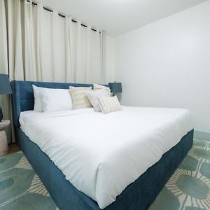 Deluxe Two-Bedroom Apartment